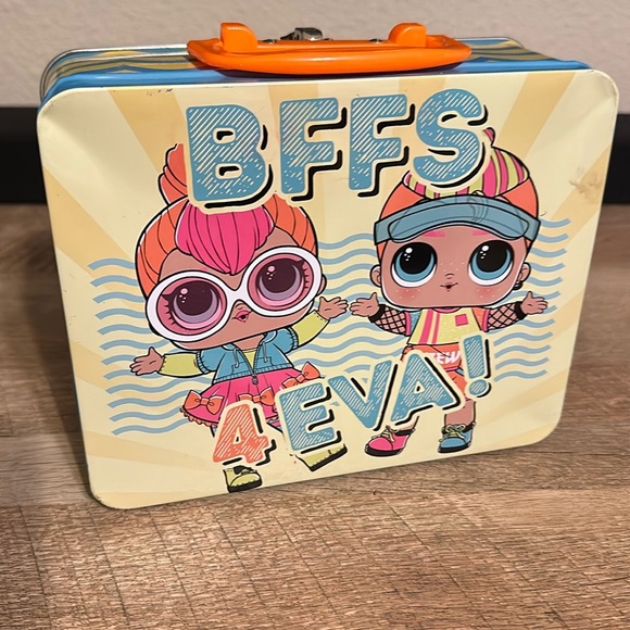 L.O.L. Surprise! Tin Lunchbox - Picture 3 of 4